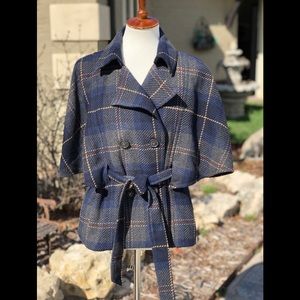 Gap size L blue / gray plaid wool blend coat